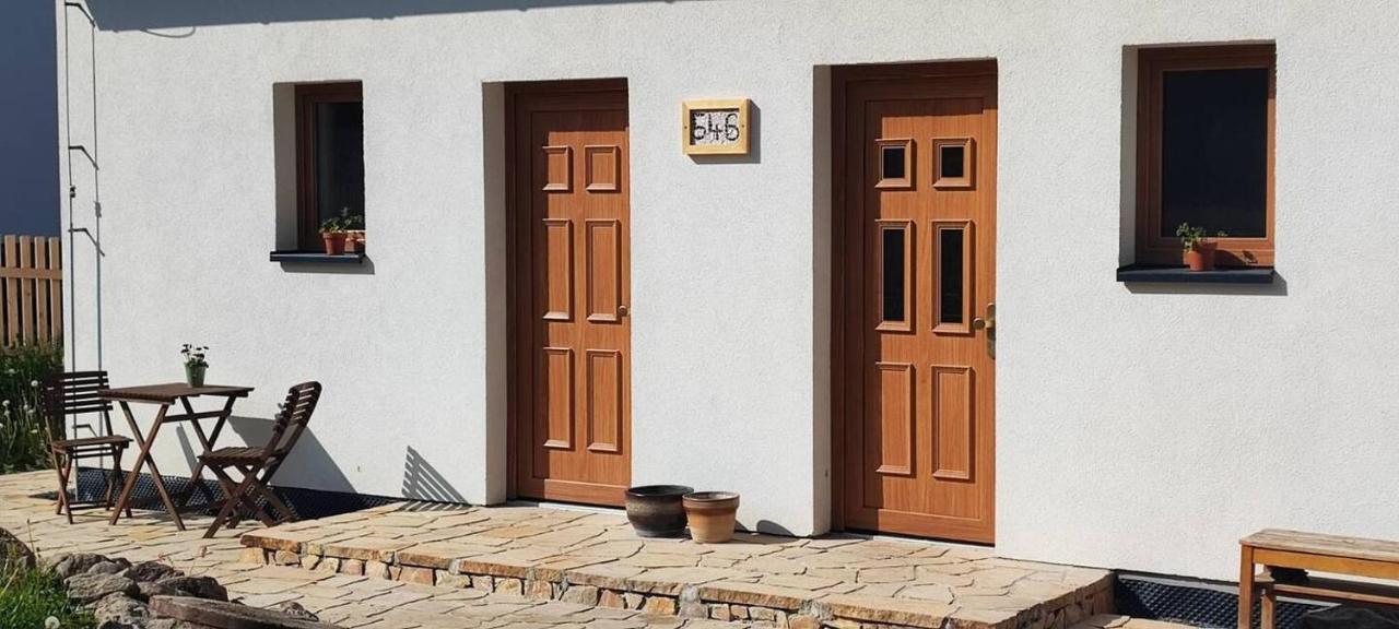 Lovely Fully-Equipped Studio In Tisa Village. Rocks Only 5 Minutes Walk מראה חיצוני תמונה